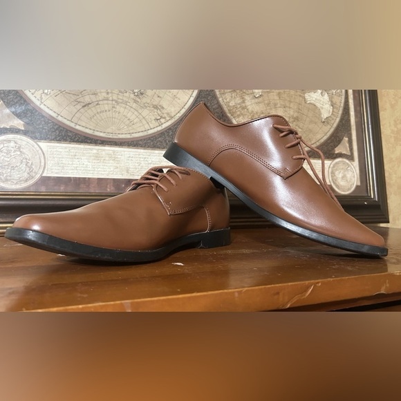 Joseph Abboud •  Plain Toe Cognac Oxfords - Picture 1 of 4